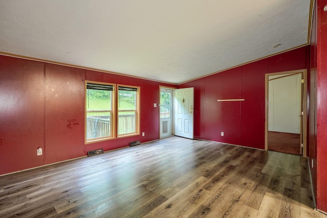 4137 Dry Run Rd, Chillicothe, OH 45601 - unfurnished room with wood finished floors and lofted ceiling