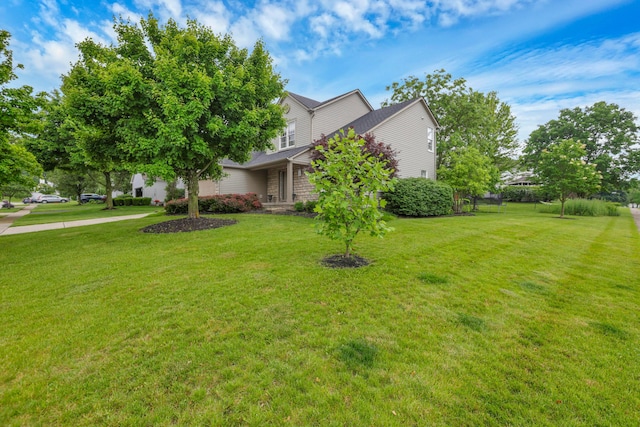 6579 Clay Ct E, Canal Winchester, OH 43110 - view of front of home featuring a front yard