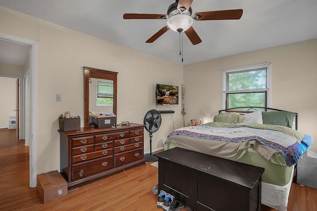 5990 Roselawn Ave, Columbus, OH 43232 - bedroom featuring light wood-type flooring and ceiling fan