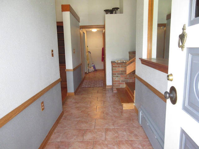 470 Beacon Rd, Newark, OH 43055 - hall featuring baseboards