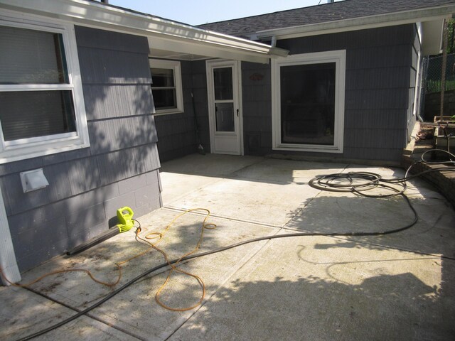 470 Beacon Rd, Newark, OH 43055 - view of patio