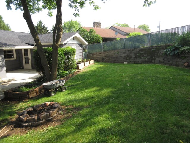 470 Beacon Rd, Newark, OH 43055 - view of yard with a fire pit and a patio area