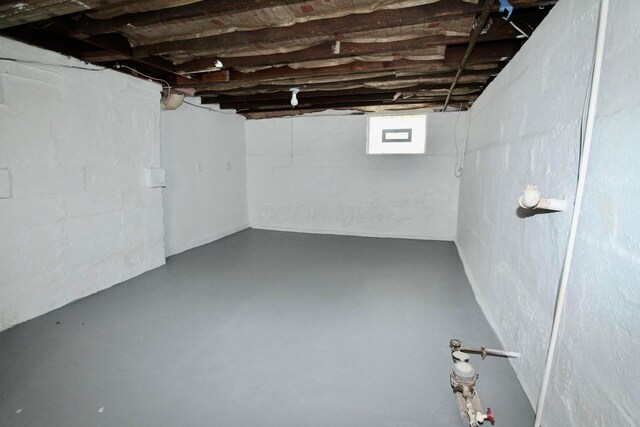 552 Southwood Ave, Columbus, OH 43207 - view of basement