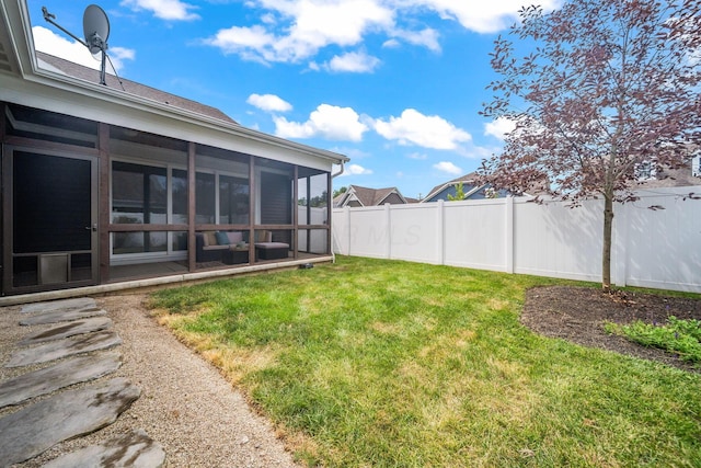 5508 Camlin Pl W Unit 48, Westerville, OH 43081 - fenced backyard with a sunroom