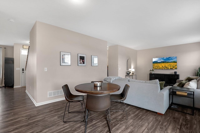 202 Rosewood Loop SW, Commercial Point, OH 43116 - living room with dark wood-type flooring and baseboards