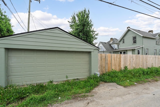 490 E Mithoff St, Columbus, OH 43206 - view of detached garage