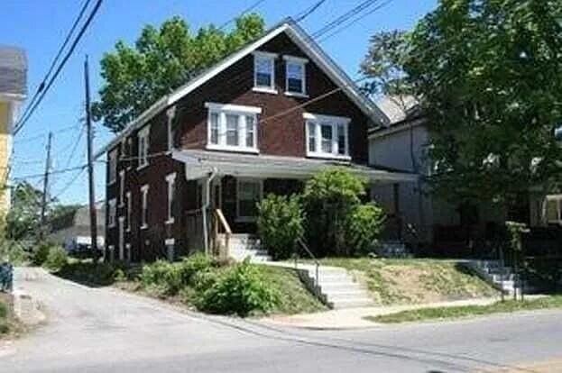 384 E 17th Ave, Columbus, OH 43201 - view of front of house