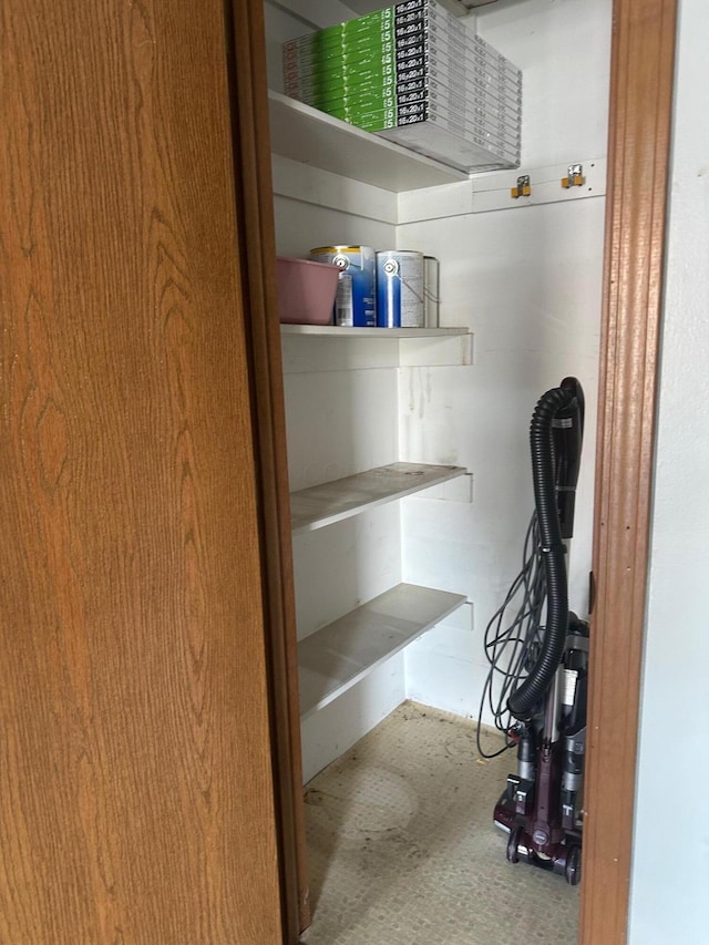 2328 Willowside Ln, Grove City, OH 43123 - view of pantry