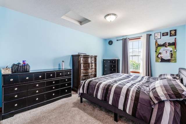 729 Lilly Landing Ln, Blacklick, OH 43004 - carpeted bedroom with a textured ceiling