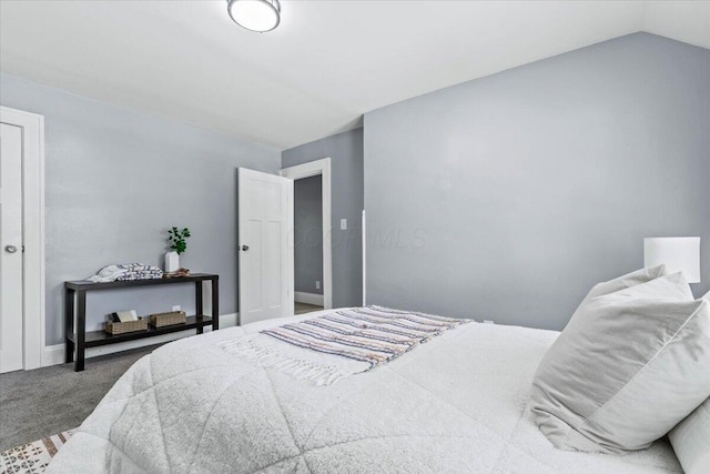 364 Clarendon Ave, Columbus, OH 43223 - carpeted bedroom featuring vaulted ceiling and baseboards