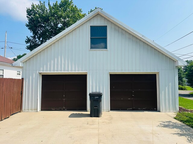 524 Shawnee St, New Lexington, OH 43764 - photo 2