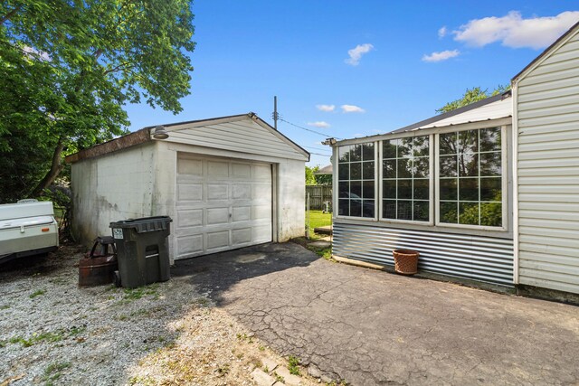 882 Wilson Dr, Columbus, OH 43223 - photo 27