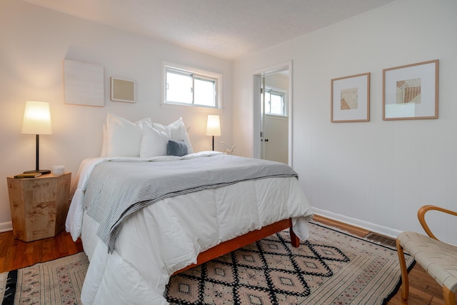 98 N Chesterfield Rd, Columbus, OH 43209 - bedroom featuring wood finished floors