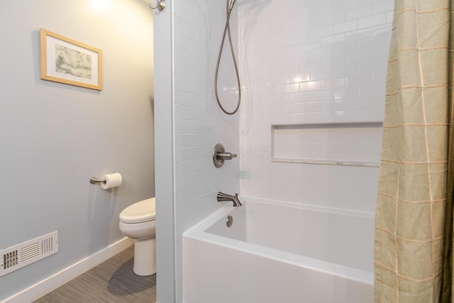 98 N Chesterfield Rd, Columbus, OH 43209 - full bath with toilet and shower / bathtub combination with curtain