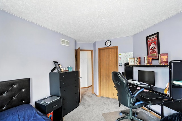 906 Linkfield Dr, Columbus, OH 43085 - office area with carpet and a textured ceiling