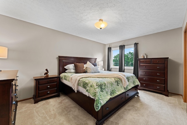 3550 Whisper Creek Dr, Columbus, OH 43231 - bedroom featuring light colored carpet and a textured ceiling