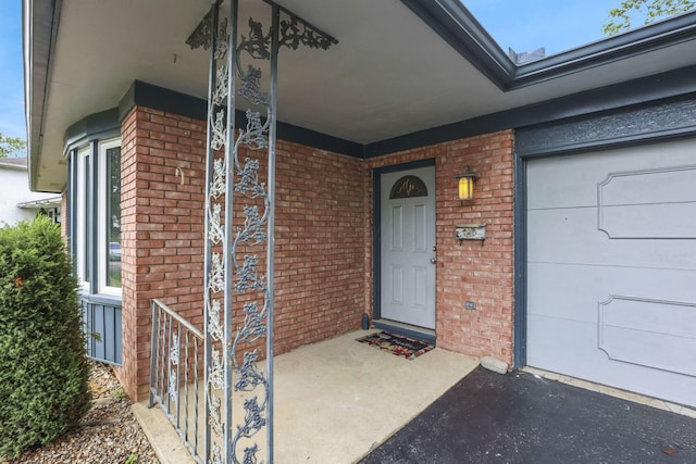 1618 Arrowood Loop N, Columbus, OH 43229 - photo 2