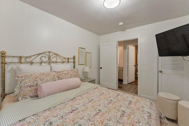 3029 Mcguffey Rd, Columbus, OH 43224 - bedroom with wood finished floors