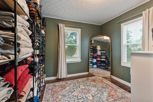 3029 Mcguffey Rd, Columbus, OH 43224 - walk in closet featuring wood finished floors