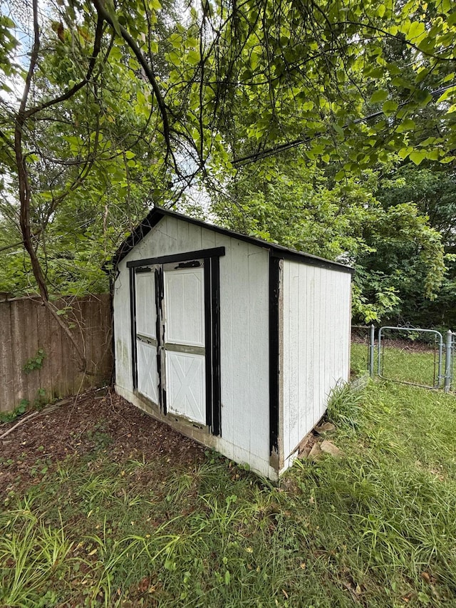 3391 Compton Dr, Columbus, OH 43219 - view of shed