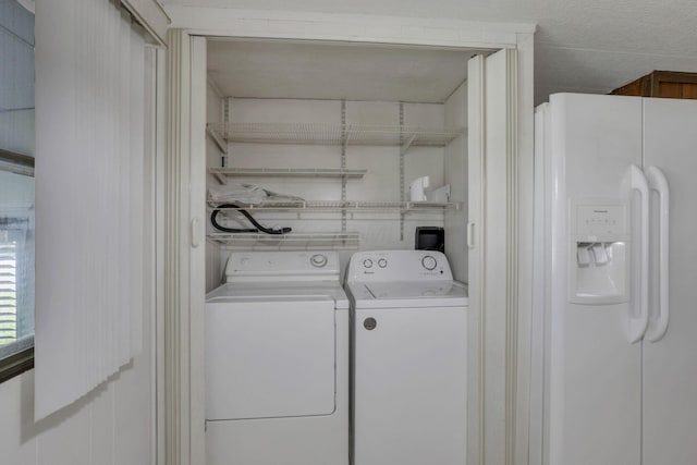 4455 Janice Marie Blvd, Obetz, OH 43207 - laundry room with washing machine and dryer