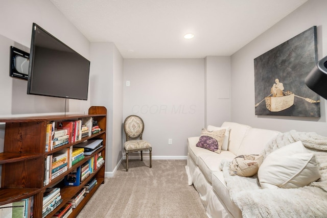 9188 Colonial Commons Dr, Columbus, OH 43240 - carpeted living area with baseboards and recessed lighting