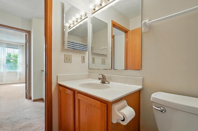 8578 Bivouac Pl, Galloway, OH 43119 - bathroom with vanity and toilet