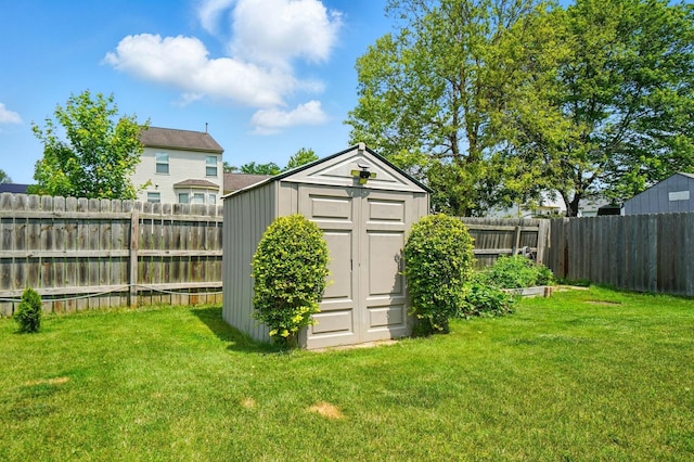 8578 Bivouac Pl, Galloway, OH 43119 - view of shed featuring a fenced backyard