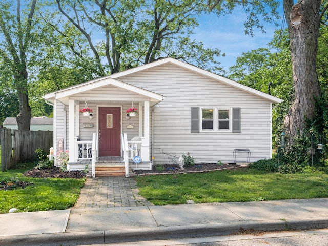 4005 Curtis Ave, Grove City, OH 43123 - view of front facade featuring a porch