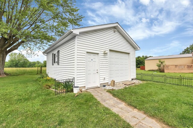 568 Swackhammer Rd, Circleville, OH 43113 - view of detached garage