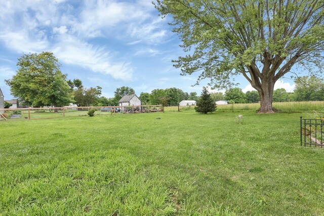 568 Swackhammer Rd, Circleville, OH 43113 - view of yard