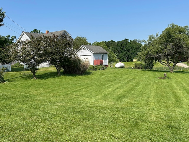 12317 State Route 188, Thornville, OH 43076 - view of grassy yard with an outdoor structure