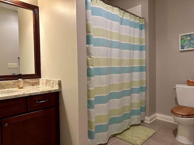 5685 Slater Rdg, Hilliard, OH 43026 - full bathroom with tile patterned floors, vanity, and a shower with shower curtain