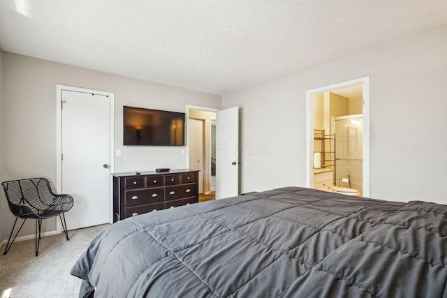 921 Harbinger Cir E, Columbus, OH 43213 - bedroom with carpet floors and connected bathroom