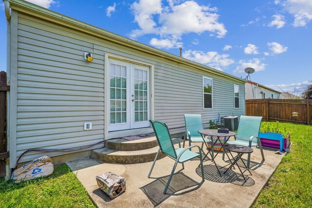921 Harbinger Cir E, Columbus, OH 43213 - view of patio with french doors