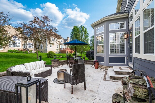 7212 New Albany Links Dr, New Albany, OH 43054 - view of patio featuring an outdoor living space
