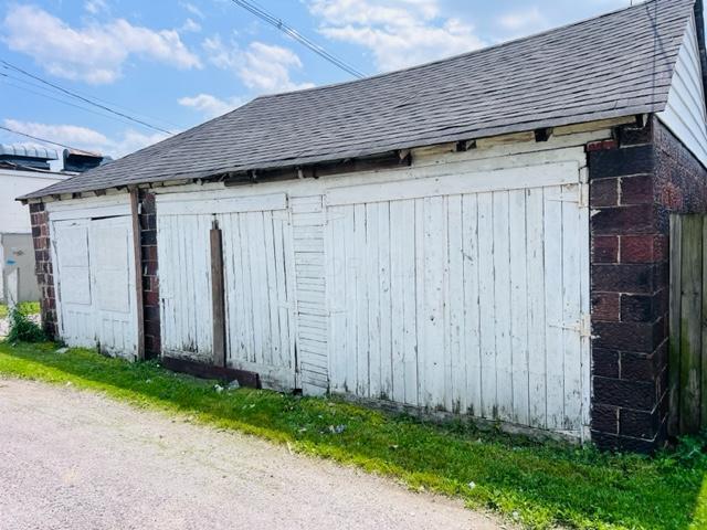 420 Jenkins Ave, Columbus, OH 43207 - view of outdoor structure