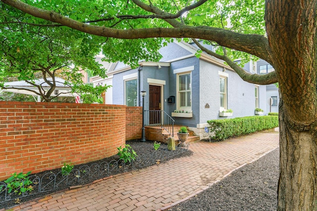 33 E Frankfort St, Columbus, OH 43206 - view of front of house featuring brick siding