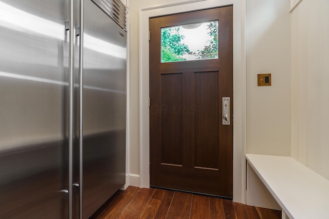 33 E Frankfort St, Columbus, OH 43206 - entryway with dark wood-type flooring and baseboards