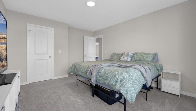 8145 Rhoderick Cir, Reynoldsburg, OH 43068 - bedroom with carpet flooring and baseboards