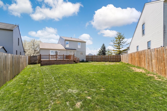 5722 Silver Spurs Ln, Galloway, OH 43119 - fenced backyard with a wooden deck