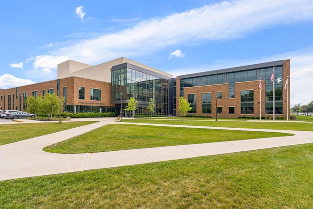 2554 Nottingham Rd, Upper Arlington, OH 43221 - view of building exterior