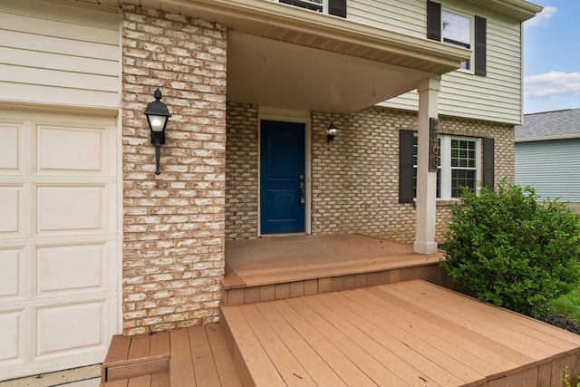 2268 Worthingwoods Blvd, Powell, OH 43065 - deck featuring a garage