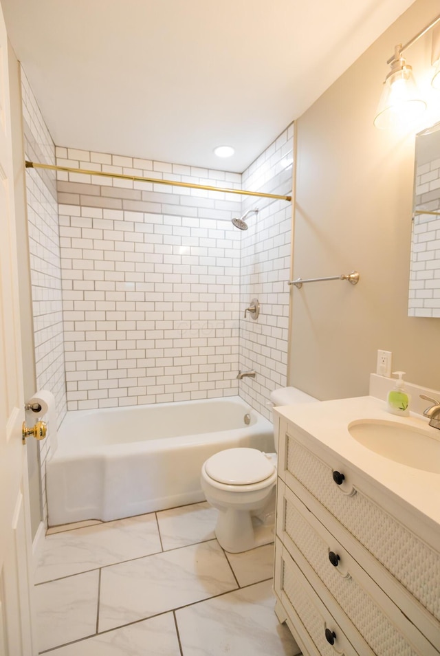 1840 N Columbus St, Lancaster, OH 43130 - bathroom with shower / tub combination and vanity