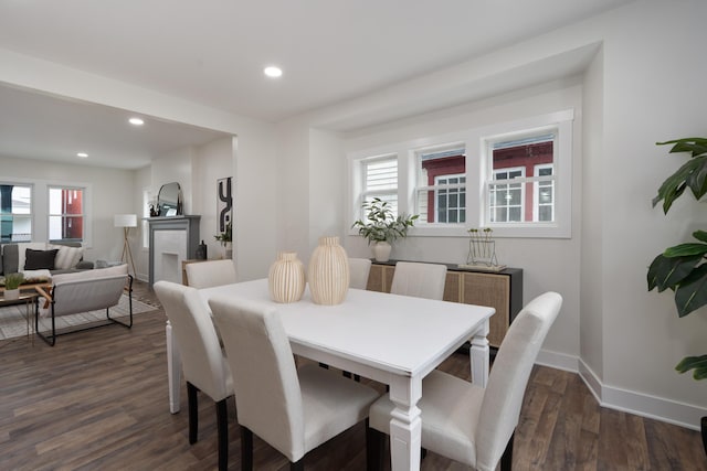 1591 Franklin Ave, Columbus, OH 43205 - dining room with dark wood finished floors and recessed lighting