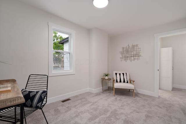 1591 Franklin Ave, Columbus, OH 43205 - sitting room with carpet flooring and baseboards