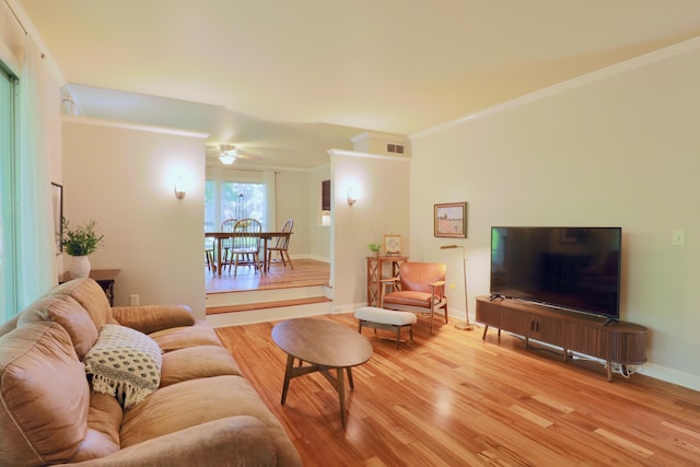120 Hickory Ln, Lancaster, OH 43130 - living room featuring crown molding, wood finished floors, and a ceiling fan