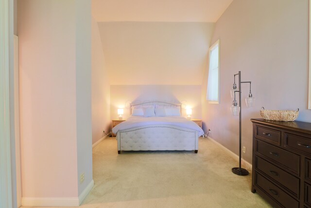 120 Hickory Ln, Lancaster, OH 43130 - bedroom with light carpet and baseboards