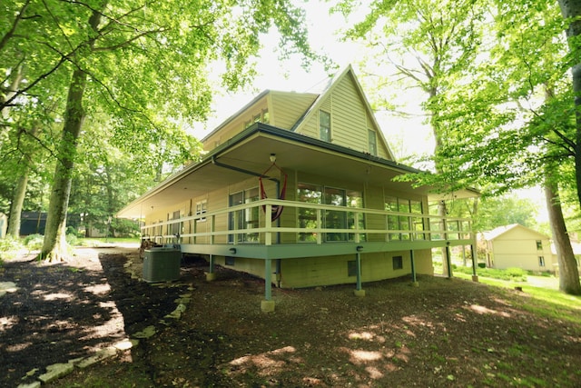 120 Hickory Ln, Lancaster, OH 43130 - view of side of property with a cooling unit