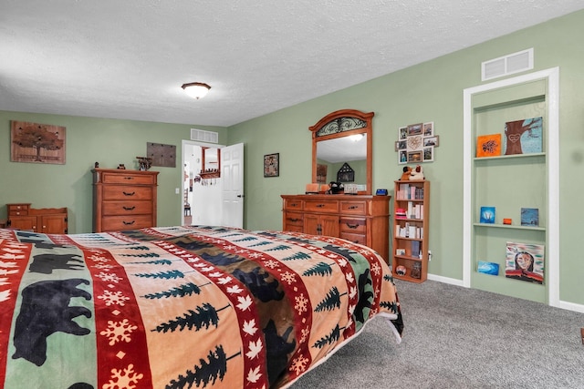 562 Bowman Ln, Chillicothe, OH 45601 - bedroom with carpet floors and a textured ceiling